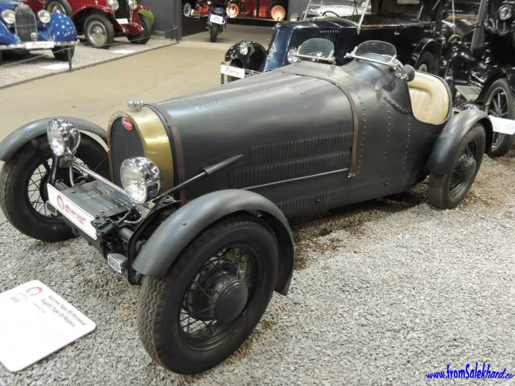 Автомобиль Bugatti Type 35 Replica