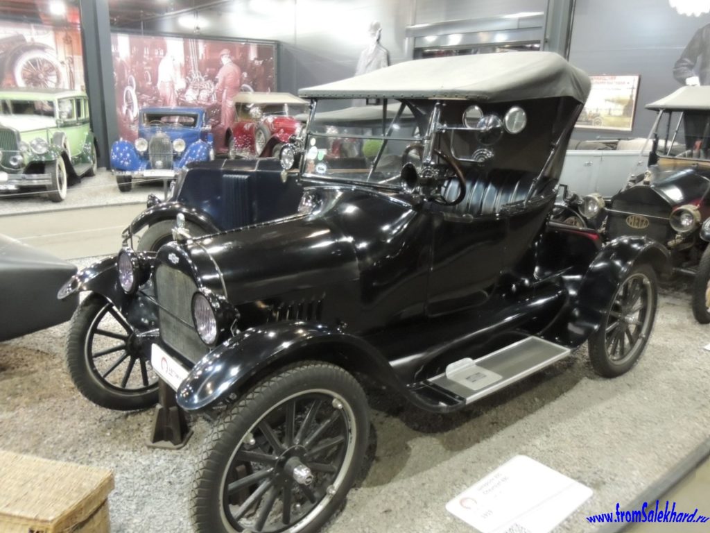 Автомобиль Chevrolet 490