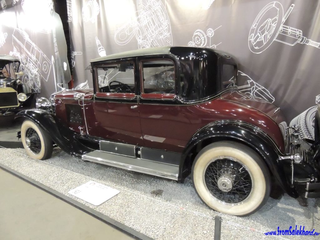 Автомобиль Cadillac V8