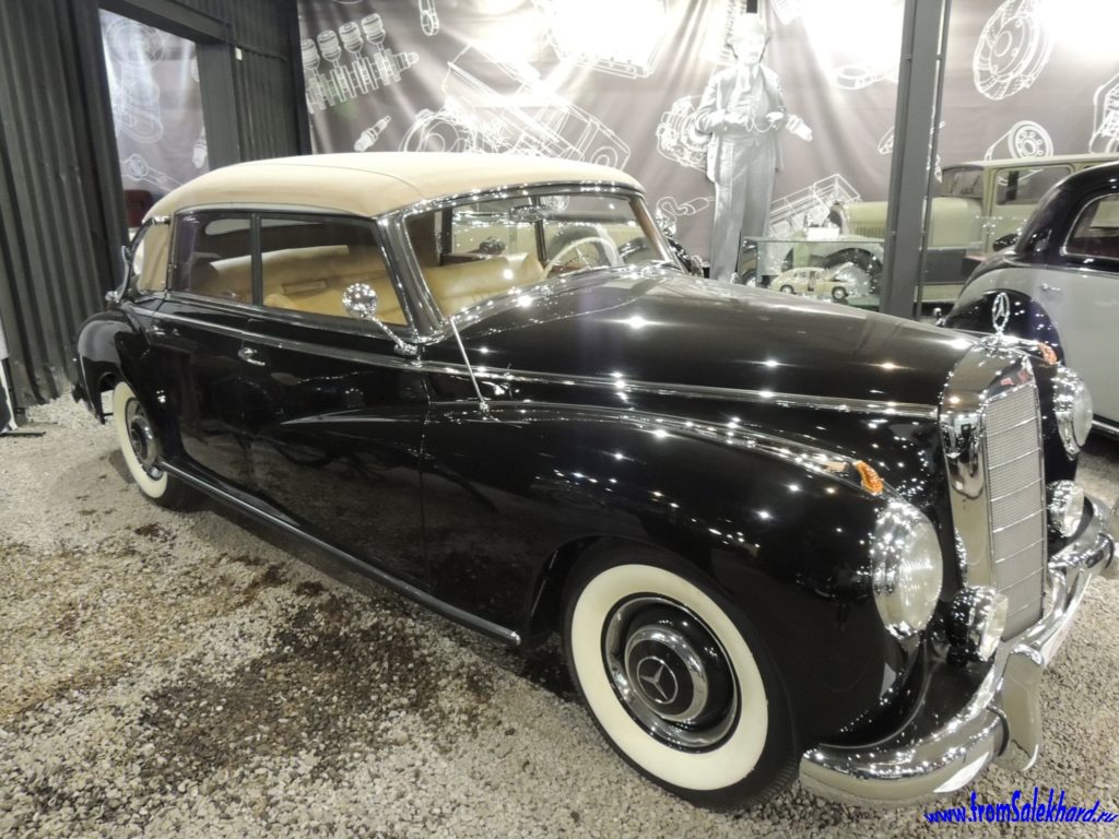 Автомобиль Mercedes-Benz 300 Cabriolet D