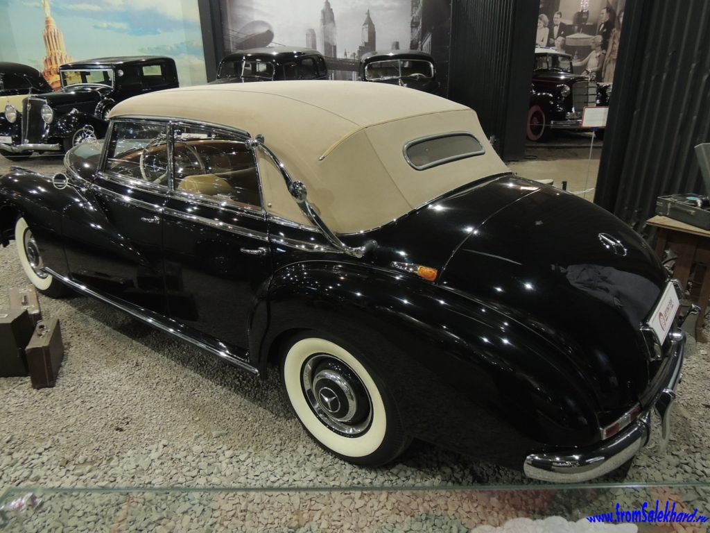 Автомобиль Mercedes-Benz 300 Cabriolet D