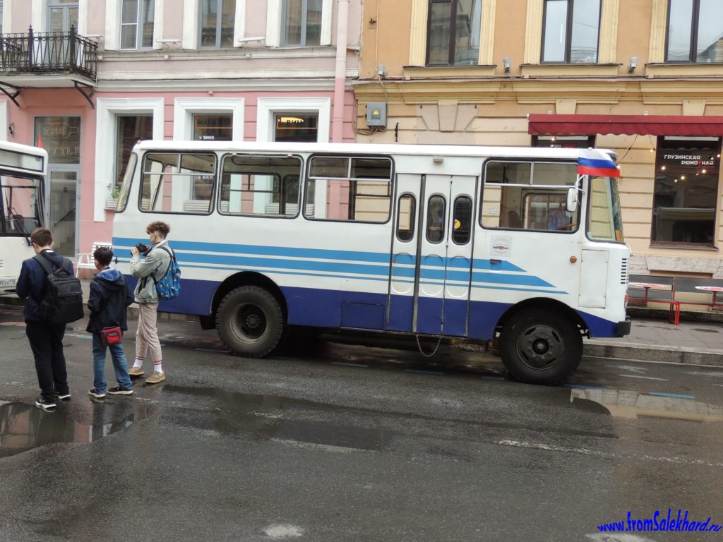 Автобус Таджикистан-3205